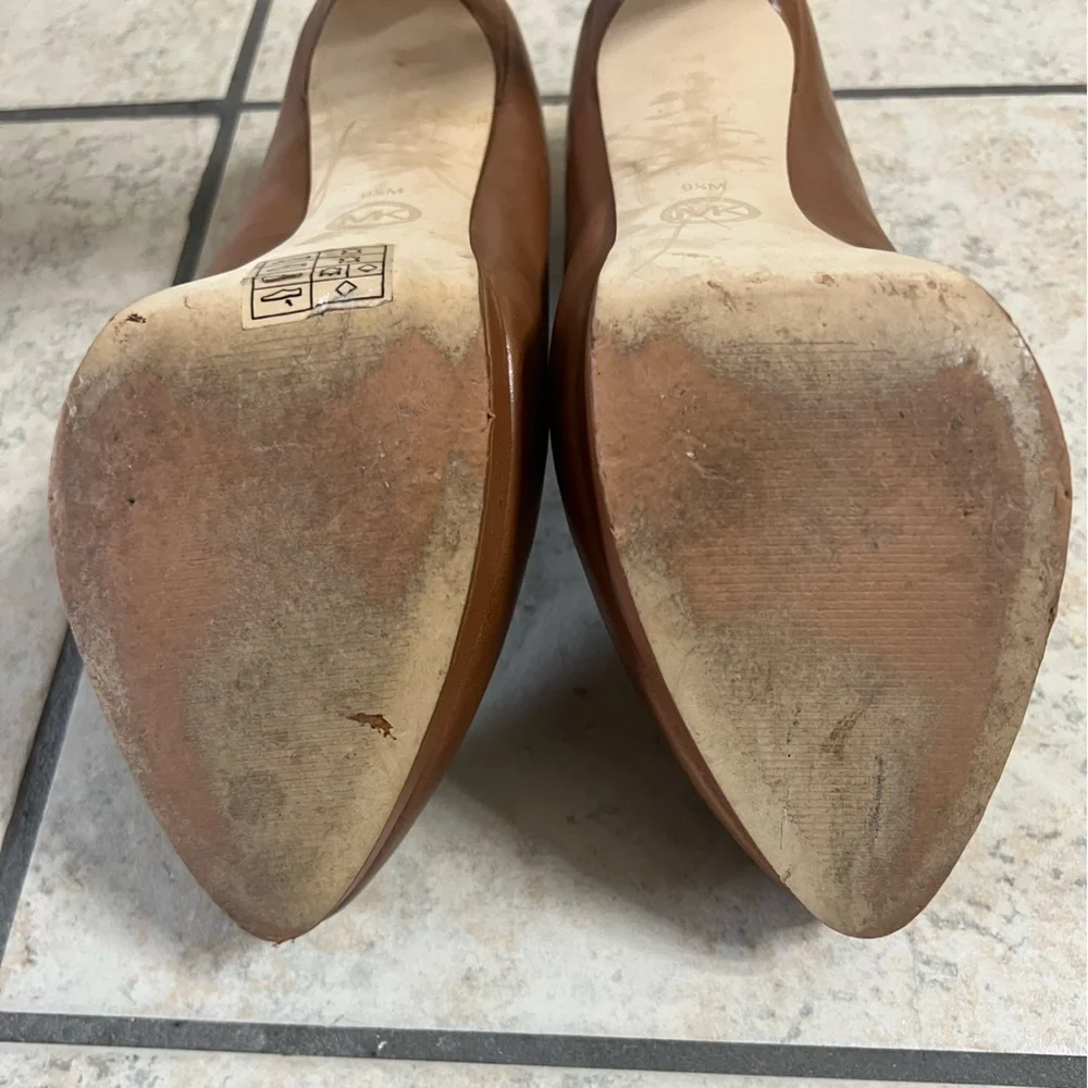 Michael Kors Women’s Leather Hamilton Pumps, size 9.5